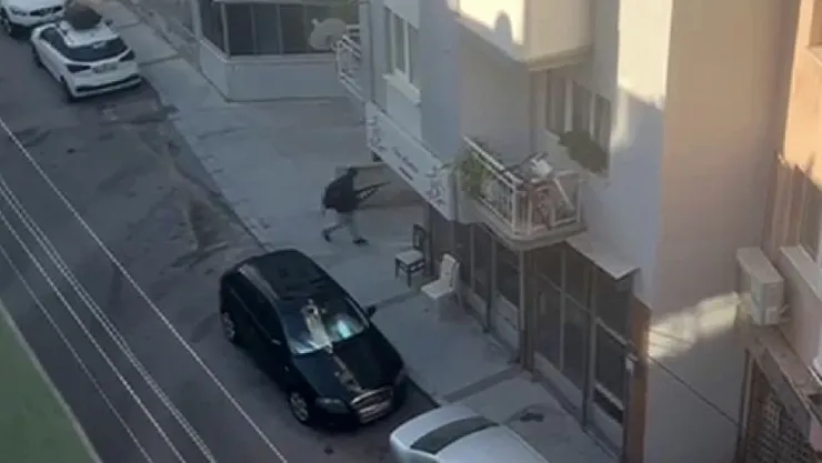 İzmir Balçova'da Polis Merkezine Silahlı Saldırı: 2 Şehit, 6 Yaralı