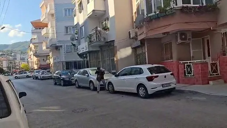 İzmir'de saldırı sonrası 27 kişi gözaltında