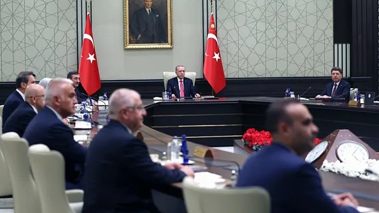 Kabine Beştepe'de Toplanıyor: Gündemde Şehitler, Terörle Mücadele ve Gazze Krizi