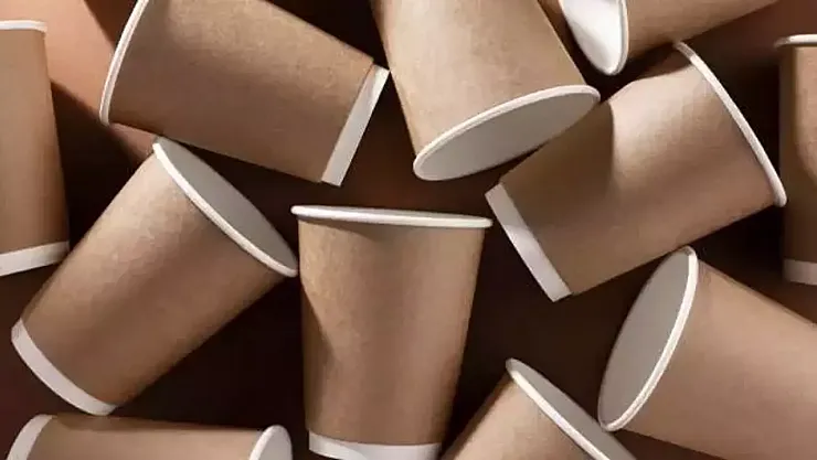Kâğıt Bardaklar Gerçekten Kâğıttan mı? Yoksa Hepimiz Yanılıyor muyuz?