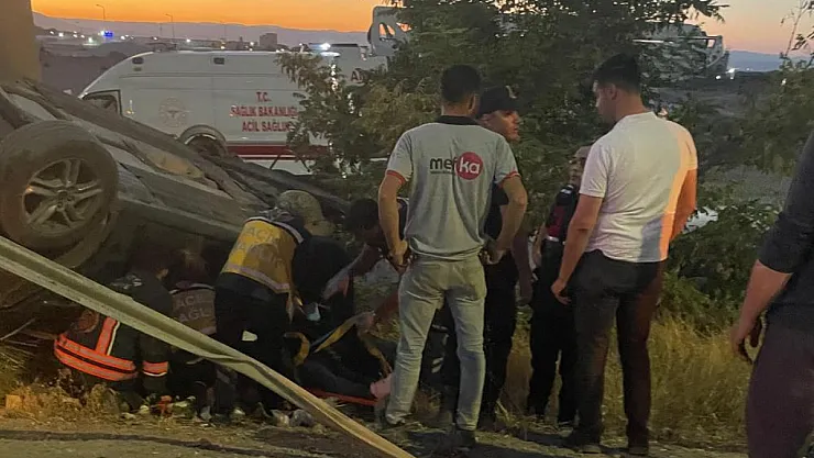 Kamyon ile otomobil çarpıştı: 2 yaralı