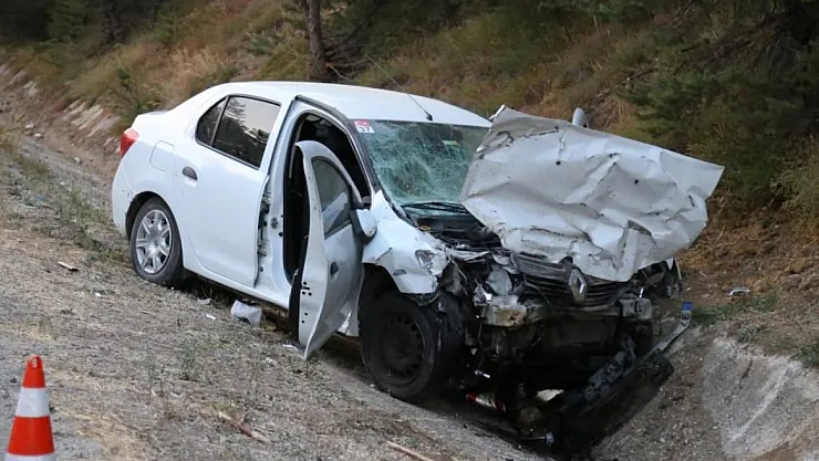 Kastamonu'da Feci Kaza: 2 Kişi Hayatını Kaybetti, 5 Kişi Ağır Yaralandı