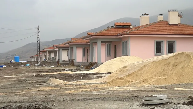 Kavgaların Çıktığı Doğanşehir Kurucaova'da Yaralar Sarıldı mı?