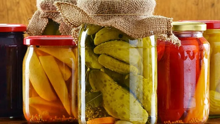 Kış Hazırlıklarında Kritik Uyarı: Konserve Kaynar Suda Bekletilmezse Sağlığı Tehdit Edebilir