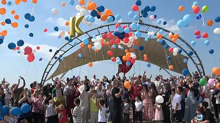 Lösemiyi Yenen Kağan İçin Balonlar Uçtu