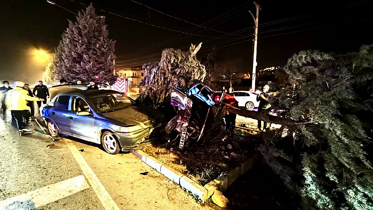 Malatya'da 3 Araç Çarpıştı: 6 Yaralı