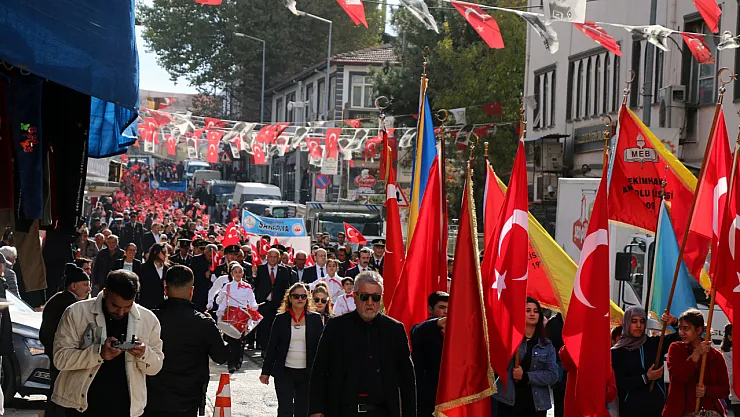 Malatya'da Cumhuriyet Coşkusu İlçelere Taşındı