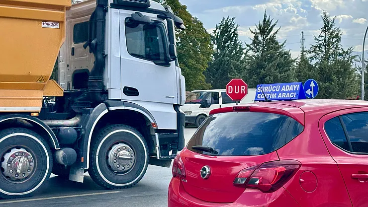 Malatya'da Direksiyon Eğitimi Yoğun Trafiğe Takıldı