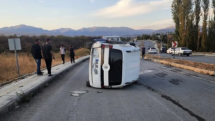 Malatya'da Karşı Şerit Faciası: 3 Yaralı