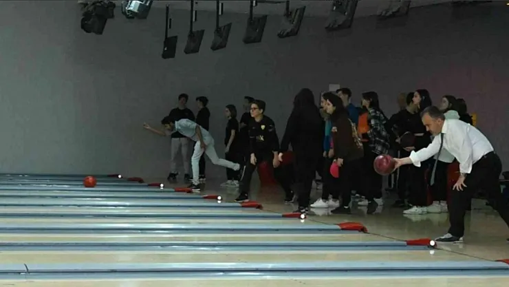 Malatya'da Liseler Arası Bowling Heyecanı Başlıyor