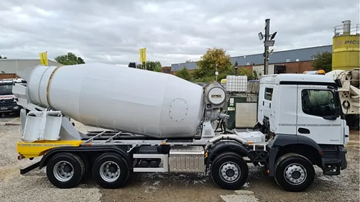 Malatya'da Plakasız Beton Mikseri Trafiği Tehlikeye Attı