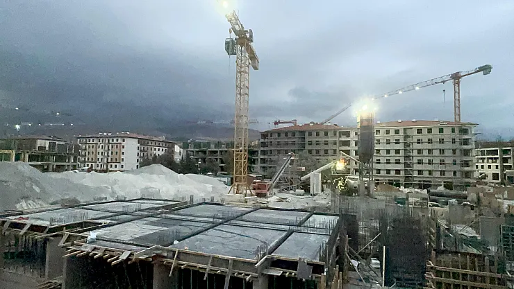 Malatya'da TOKİ Şantiyesinde Elektrik Kazası: İşçi Yaralı