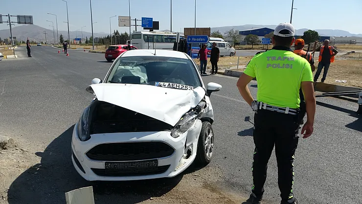 Malatya'da Trafik Kazası: İki Sürücü Yaralandı