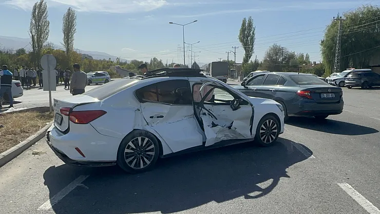 Malatya'da Zincirleme Kaza: 3 Yaralı