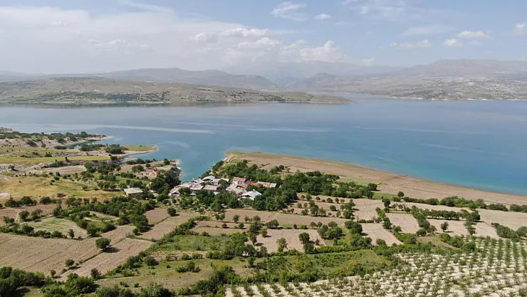 Malatya-Elazığ il sınırında cennet köy