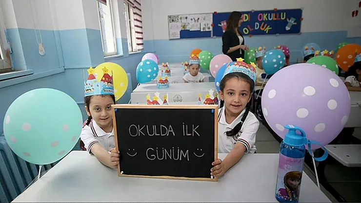 Okullarda Uyum Haftası Başlıyor: Minikler İçin İlk Zil 1 Eylül'de Çalacak