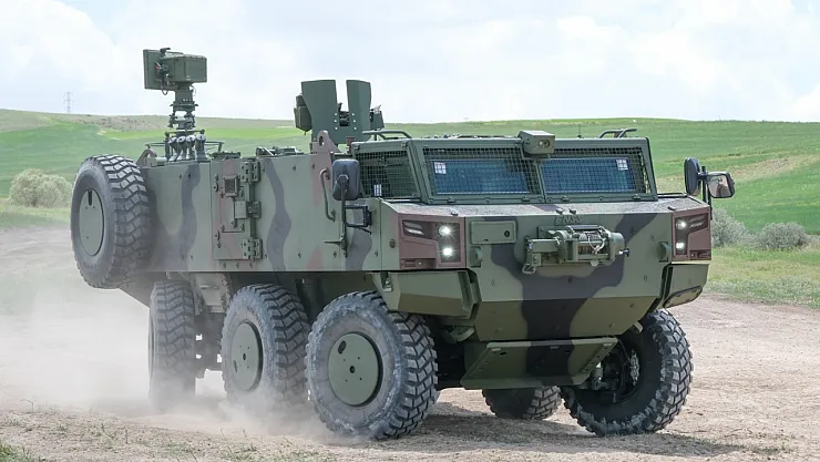 PARS İZCİ 6x6 ve 8x8 Zırhlı Araçlar Kara Kuvvetleri Envanterine Girdi
