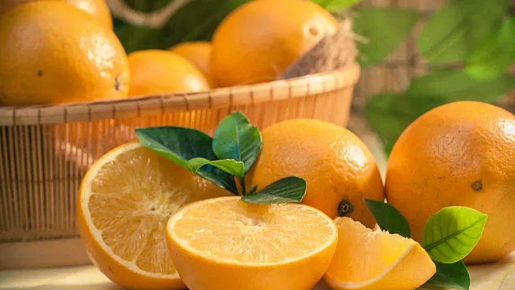 Portakalın Beyaz Kısmı Gerçekten Yenmeli mi?