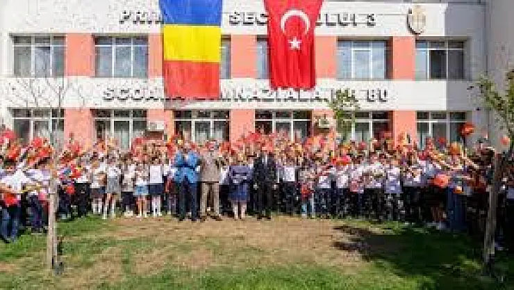 Romanya'da Türkçe Dersi Artık Müfredatta: Bükreş'te Anlamlı Törenle Başladı
