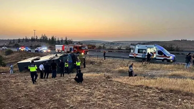 Şanlıurfa'da Yolcu Otobüsü Devrildi: 27 Kişi Yaralandı