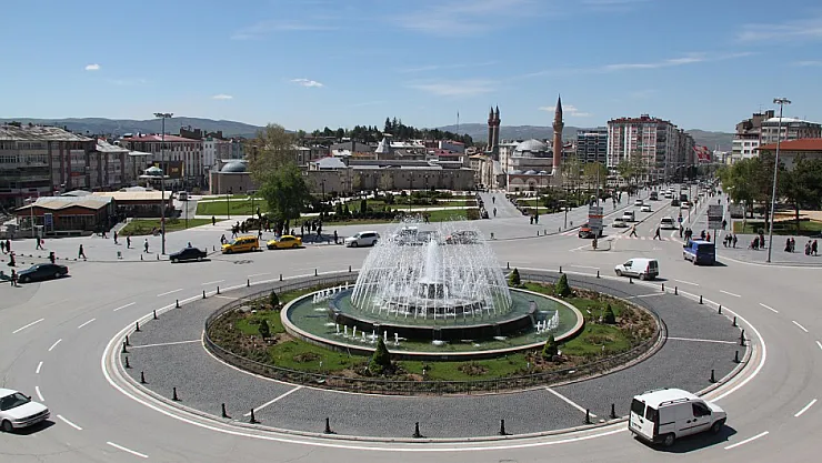 Sivas'ın En Uzak İlçesi?