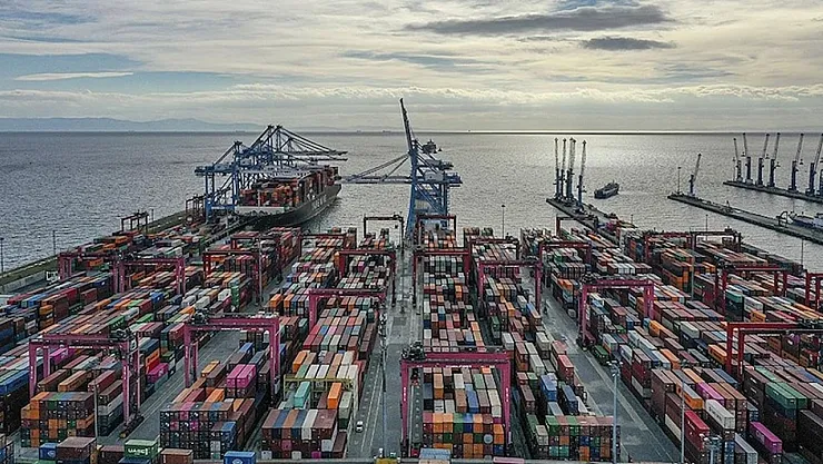 Ticaret Bakanlığı'ndan 25 Ülkelik Yeni e-İhracat Rehberi