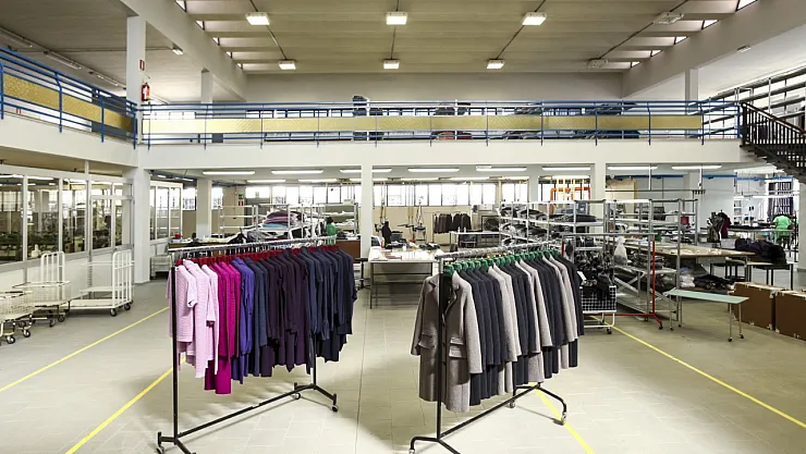 TMSF, 690 Mağazalı Aydınlı Giyim Grubu'nu Satışa Çıkardı