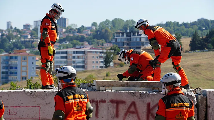 Türk Mühendisten Akıllı Deprem Cihazı