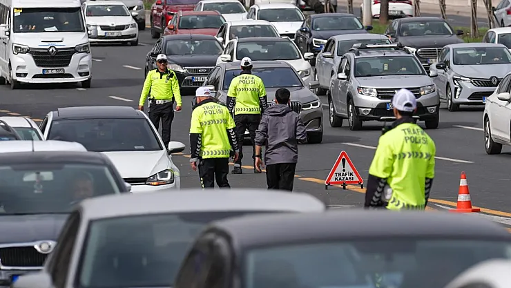 Kurban Bayramı'nda trafikte kaç personel görev yapacak?