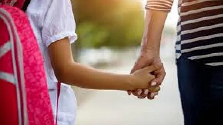 Uzmanlardan Ailelere Önemli Uyarı: Çocukların Okula Gitmek İstememesi Kaygının Habercisi Olabilir