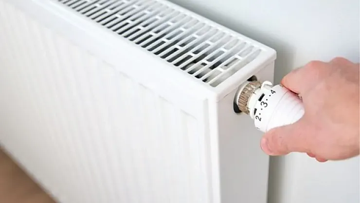 Uzmanlardan Uyarı: Kalorifer Peteklerinin Havası Her Yıl Alınmalı mı? İşte Doğru Bilinen Yanlış