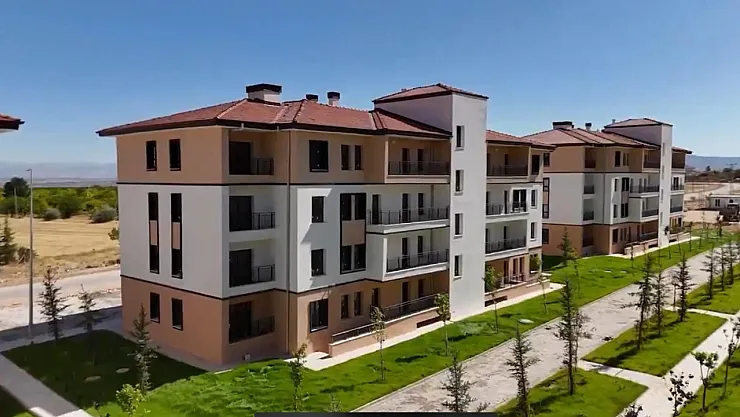 Vali Yavuz o ilçede teslimlerin başladığını duyurdu!