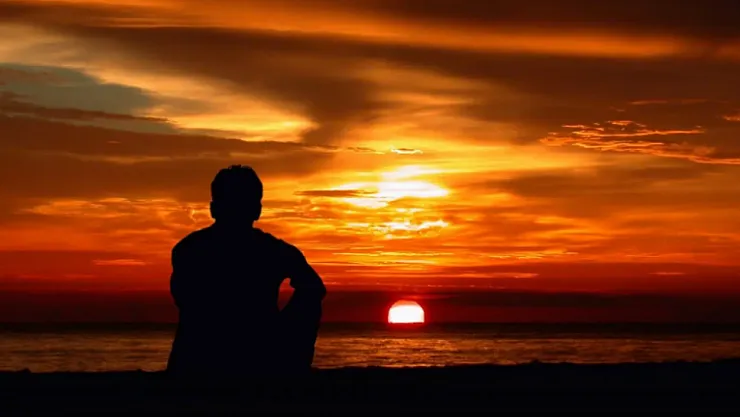 Yalnızlık sağlığı tehdit ediyor: NHS'ye yılda 885 sterlin ek yük