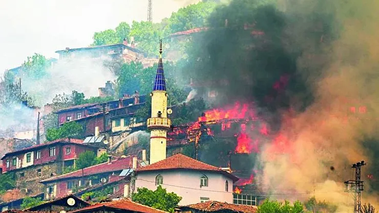 Yanan Köy Evlerinin İnşası Başlıyor