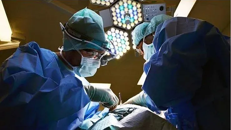 Yargıtay'dan estetik kararı: Sonuç beğenilmezse para iadesi