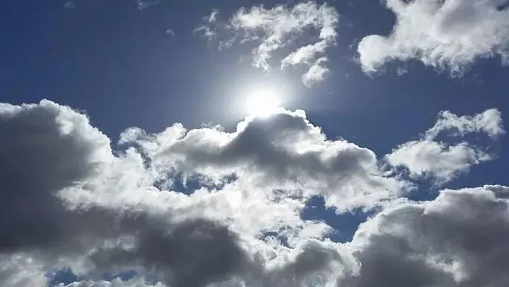 Yeni Haftada Hava Değişiyor: Yağmur Geliyor, Sıcaklıklar Düşüşe Geçiyor