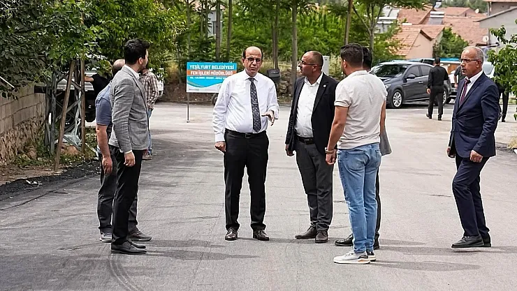 Yeşilyurt'ta asfalt çalışmaları sürüyor