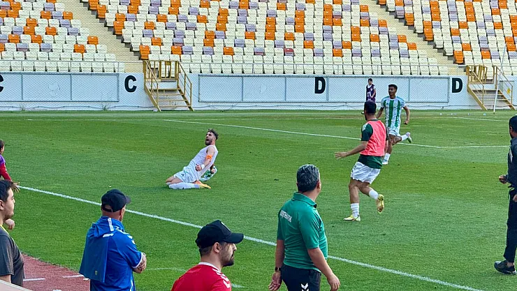 Yeşilyurtspor Uzatmalarda Bir Puanı Kurtardı