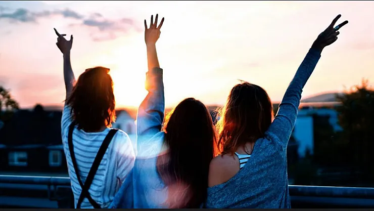 Yetişkinlikte Arkadaşlık: Sessizce Kopan Bağlar