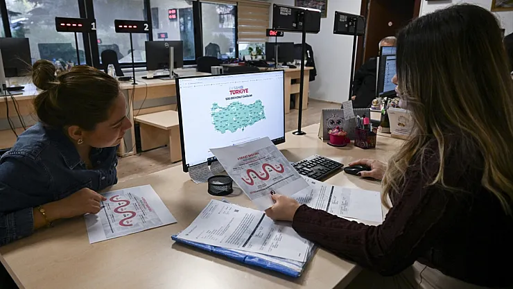 Yüzyılın Konut Projesi Türkiye'yi Hareketlendirdi: TOKİ Çağrı Merkezinde Rekor Yoğunluk