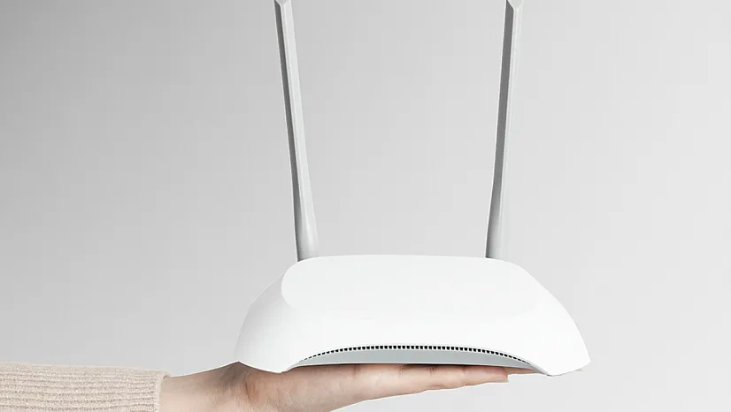 Evlerde İnternet Mucizesi: Modem Veriyi Nasıl Alır, İşler ve Cihazlara Ulaştırır?