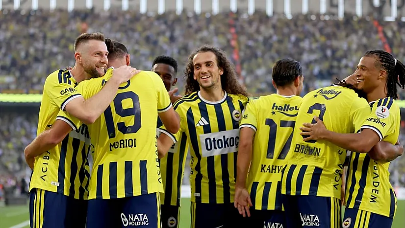 Kadıköy'de Tarihi Gece! Tabeladaki Skoru Görenler Gözlerine İnanamadı