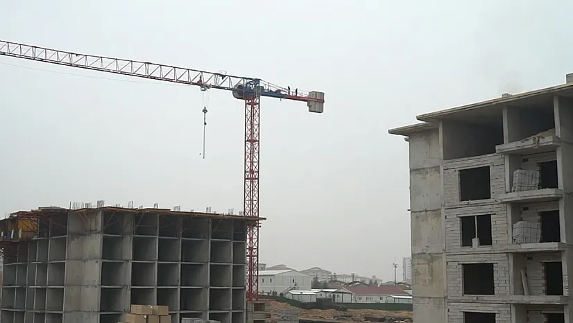 Malatya'da Aylardır Maaş Alamayan İşçiler Kule Vince Çıktı