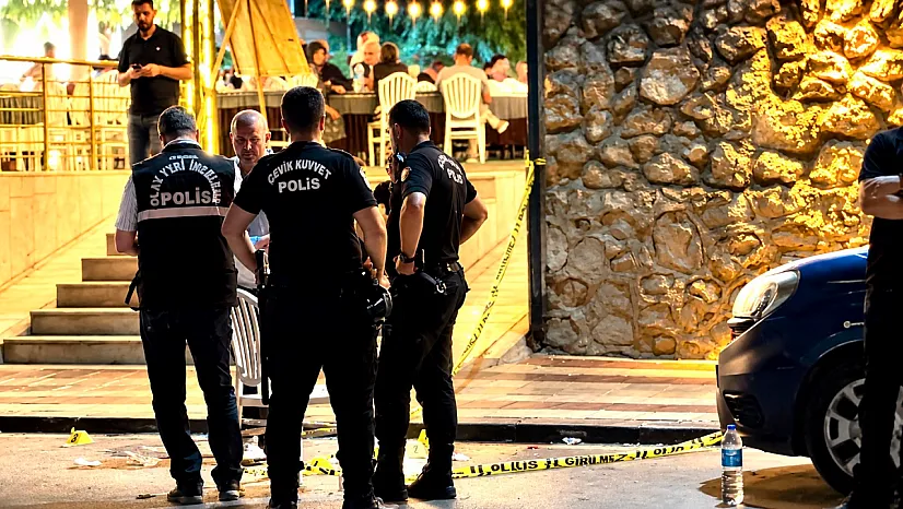 Malatya'da Düğün Çıkışında Dehşet! Bıçaklar Çekildi, 3 Kişi Yaralandı