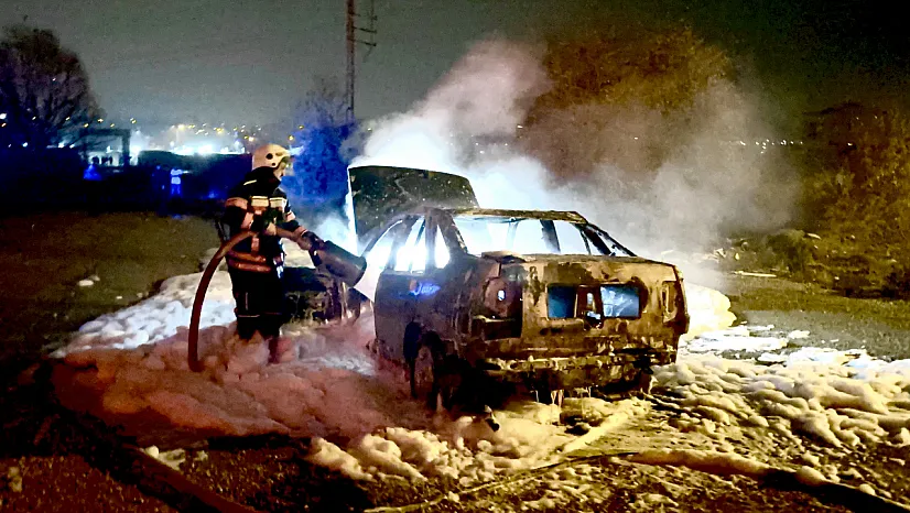 Malatya'da Gece Yarısı Araç Yangını Korkuttu