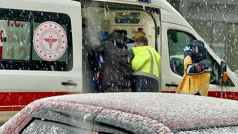 Malatya'da İşçi 'Darp Edildim' Deyip Çatıya Çıktı!