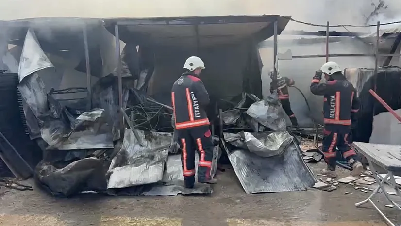 Malatya'da TOKİ Şantiyesinde Yangın!