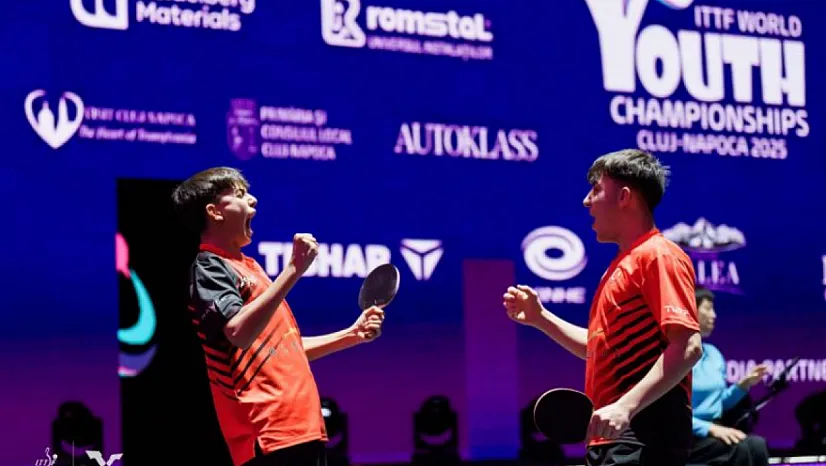 Masa Tenisinde Gurur! Dünya İkinciliğini Türkiye'ye Getirdiler