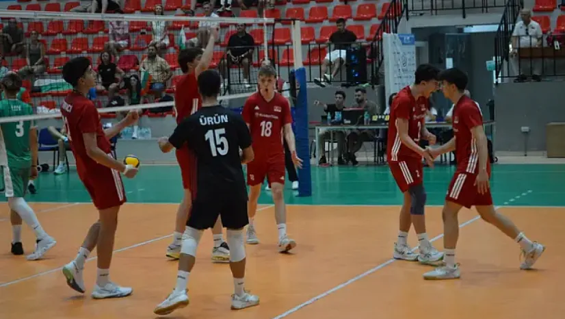 Milliler Finalde Direndi! U17 Erkek Voleybol Takımı Gümüş Madalya Kazandı