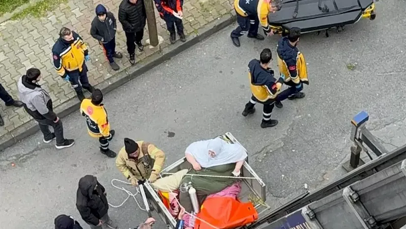 Morbid Obezite Hastası 7. Kattan Vinçle Tahliye Edildi